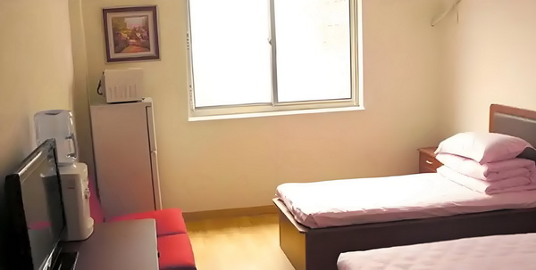 专科如何落户深圳_2025暑期档大盘票房连续10天破亿 理发此前美容做过她还师和师